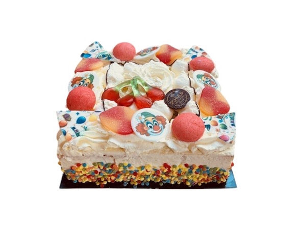 Kinder slagroomtaart 12 pers.